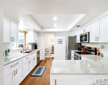 2250 Watrous Dr - Photo Thumbnail 8