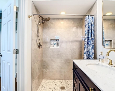 2250 Watrous Dr - Photo Thumbnail 13