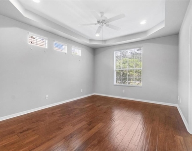 20033 Heritage Point Drive - Photo Thumbnail 12