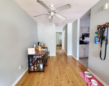 2344 Shelley Street - Photo Thumbnail 6