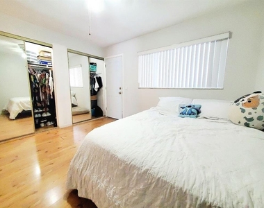 2344 Shelley Street - Photo Thumbnail 13