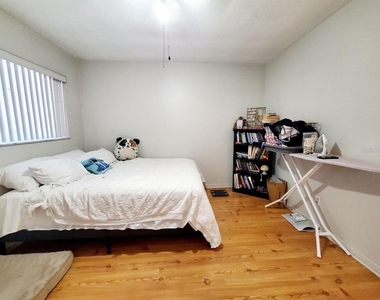 2344 Shelley Street - Photo Thumbnail 11