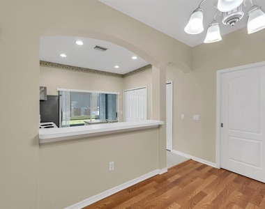 6737 Lake Rochester Lane - Photo Thumbnail 9