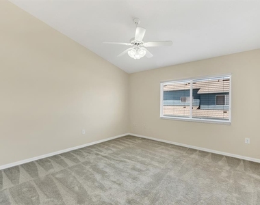 6737 Lake Rochester Lane - Photo Thumbnail 18