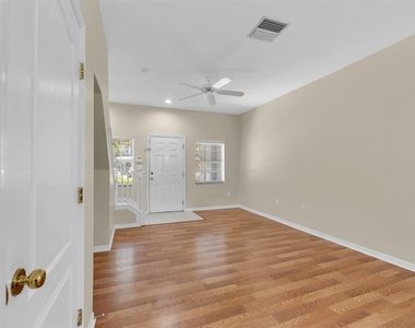6737 Lake Rochester Lane - Photo Thumbnail 6