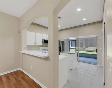 6737 Lake Rochester Lane - Photo Thumbnail 10