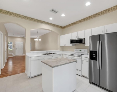 6737 Lake Rochester Lane - Photo Thumbnail 11