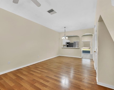 6737 Lake Rochester Lane - Photo Thumbnail 5