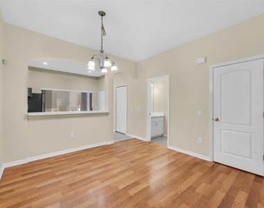 6737 Lake Rochester Lane - Photo Thumbnail 7
