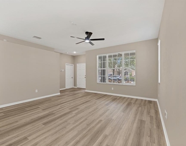12737 Bramfield Drive - Photo Thumbnail 4