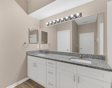 12737 Bramfield Drive - Photo Thumbnail 14