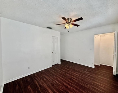 2802 W Cleveland Street - Photo Thumbnail 26