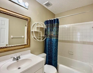 2802 W Cleveland Street - Photo Thumbnail 21