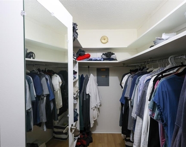 1235 S Highland Avenue - Photo Thumbnail 9