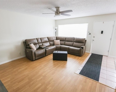 1235 S Highland Avenue - Photo Thumbnail 1