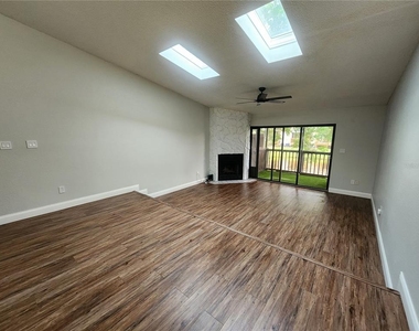 6236 93rd Terrace N - Photo Thumbnail 5