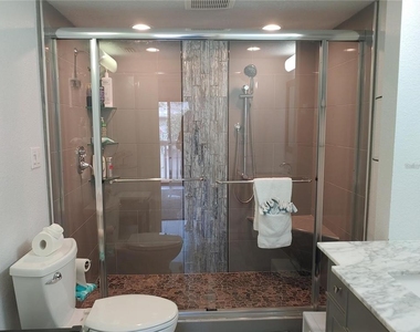 6236 93rd Terrace N - Photo Thumbnail 12
