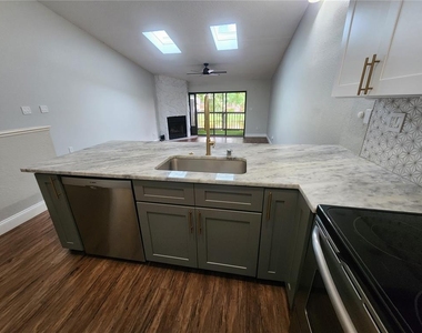 6236 93rd Terrace N - Photo Thumbnail 3