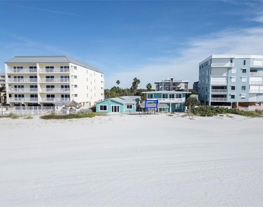 19506 Gulf Boulevard - Photo Thumbnail 31