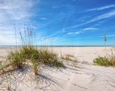 19506 Gulf Boulevard - Photo Thumbnail 23