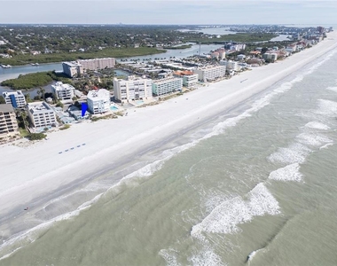 19506 Gulf Boulevard - Photo Thumbnail 12
