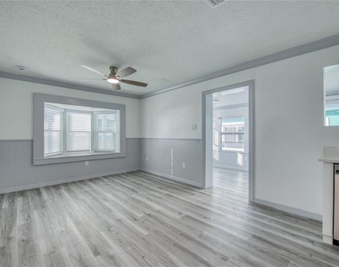 19506 Gulf Boulevard - Photo Thumbnail 47