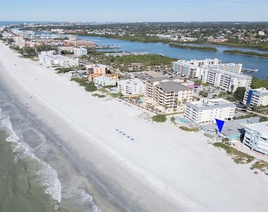 19506 Gulf Boulevard - Photo Thumbnail 22