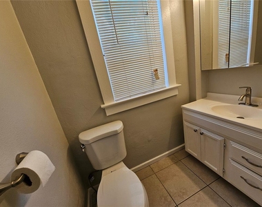 1408 N Fort Harrison Avenue - Photo Thumbnail 3