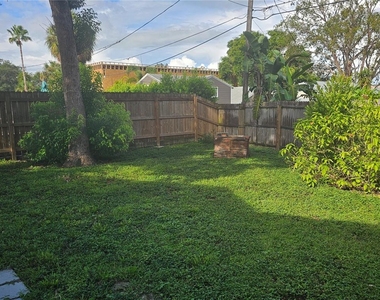 1408 N Fort Harrison Avenue - Photo Thumbnail 4