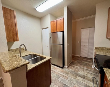 2171 Portofino Place - Photo Thumbnail 3