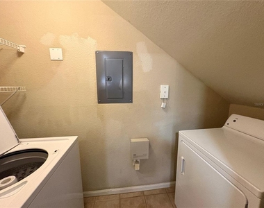 2171 Portofino Place - Photo Thumbnail 15