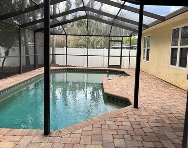 3306 Lake Saxon Drive - Photo Thumbnail 13