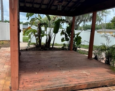 3306 Lake Saxon Drive - Photo Thumbnail 19