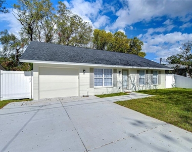 1205 W Hollywood Street - Photo Thumbnail 2