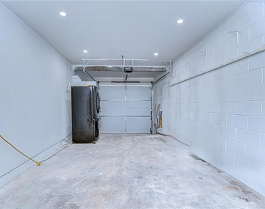 1205 W Hollywood Street - Photo Thumbnail 21