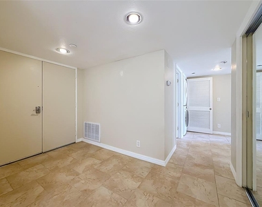 1480 Gulf Boulevard - Photo Thumbnail 8