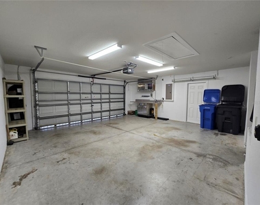 20008 Nob Oak Avenue - Photo Thumbnail 23