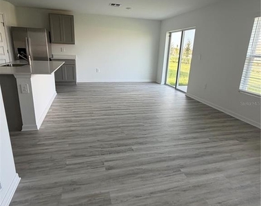 1727 Grandiose Drive - Photo Thumbnail 4