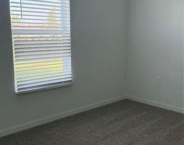 1727 Grandiose Drive - Photo Thumbnail 7