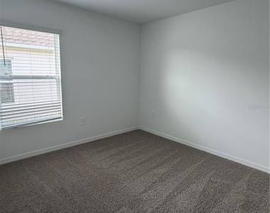 1727 Grandiose Drive - Photo Thumbnail 2