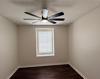 2568 Aventurine Street - Photo Thumbnail 30