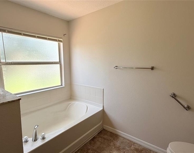 2568 Aventurine Street - Photo Thumbnail 16