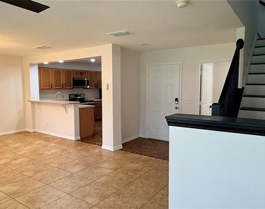 2568 Aventurine Street - Photo Thumbnail 10