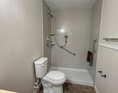 2568 Aventurine Street - Photo Thumbnail 24