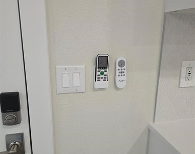 1019 Oak Bluff Drive - Photo Thumbnail 9