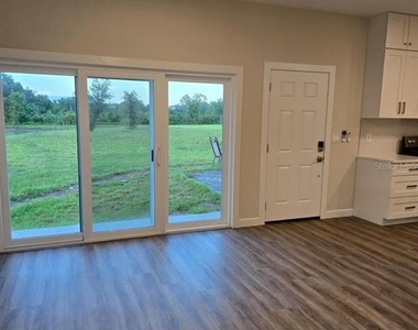 1019 Oak Bluff Drive - Photo Thumbnail 2