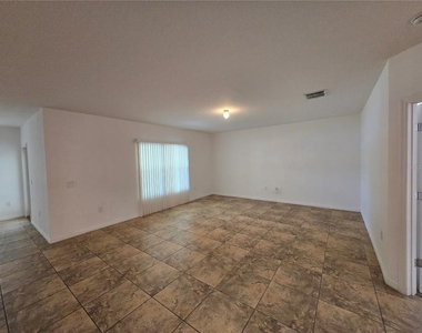 2476 Addison Creek Drive - Photo Thumbnail 13