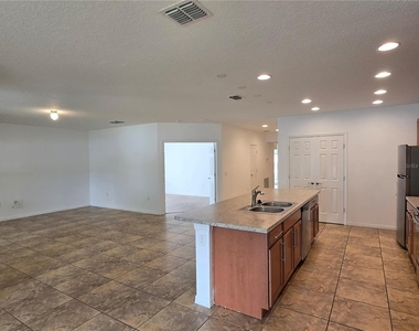 2476 Addison Creek Drive - Photo Thumbnail 10
