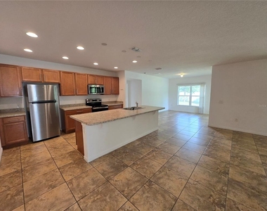 2476 Addison Creek Drive - Photo Thumbnail 4