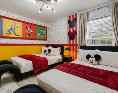 4717 Blue Diamond Street - Photo Thumbnail 14